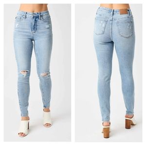 New Judy Blue Midrise Tummy Control Destroyed Skinny Jeans